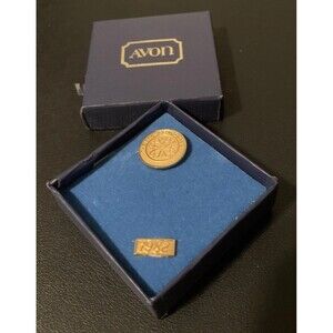 Vintage AVON President's Club 1982 Gold Tone Stick Pin Original Box